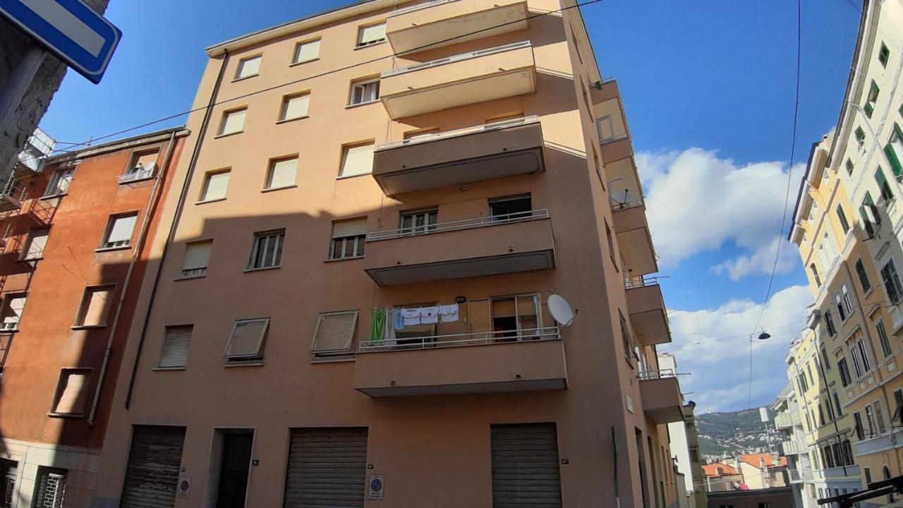 Da Federico 2 Apartment Trieste Bagian luar foto